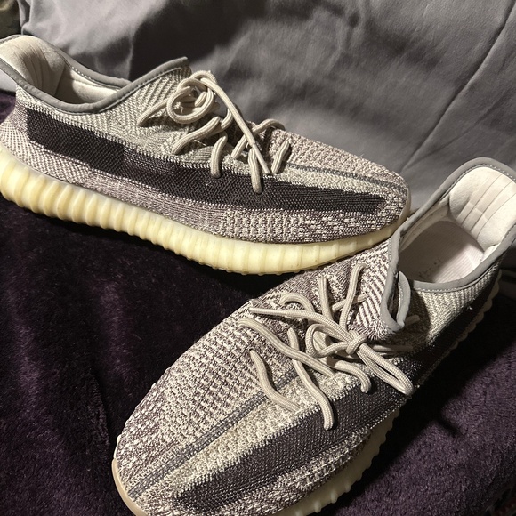 Adidas Yeezy Boost 350 V2 Zyon - Picture 1 of 1